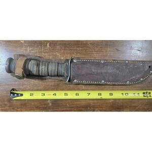Vintage US Military M3 Knife Camillus Fighting Dagger w Original Leather Sheath